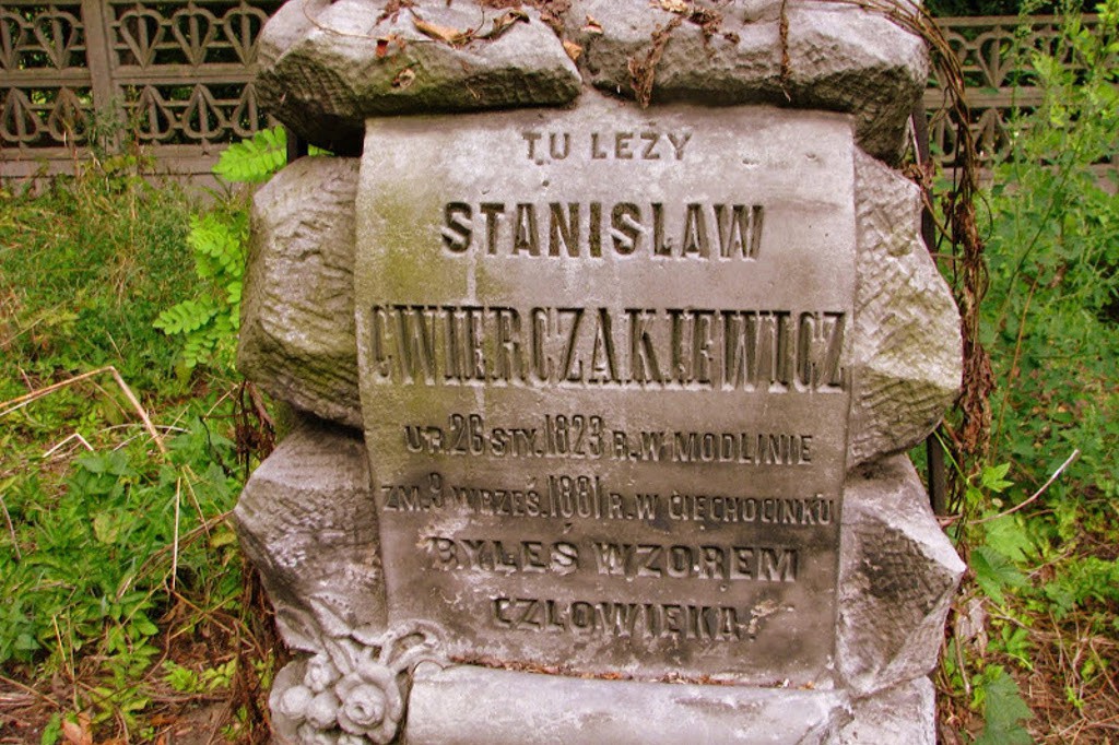 Cmentarz Parafialny w Raciążku