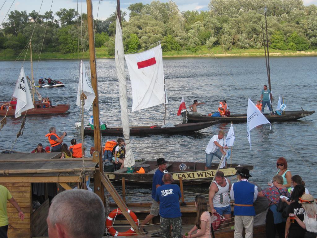 Tłumy na Festiwalu Wisły w Ciechocinku