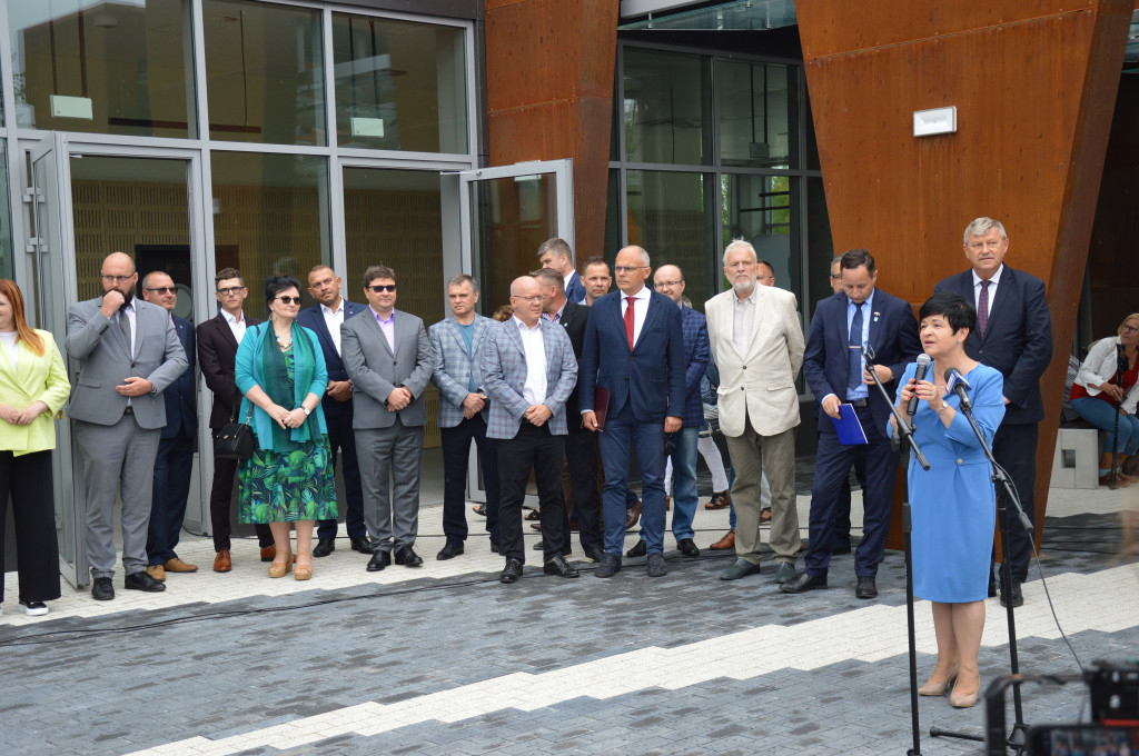 Uroczyste otwarcie dworca autobusowego w Ciechocinku