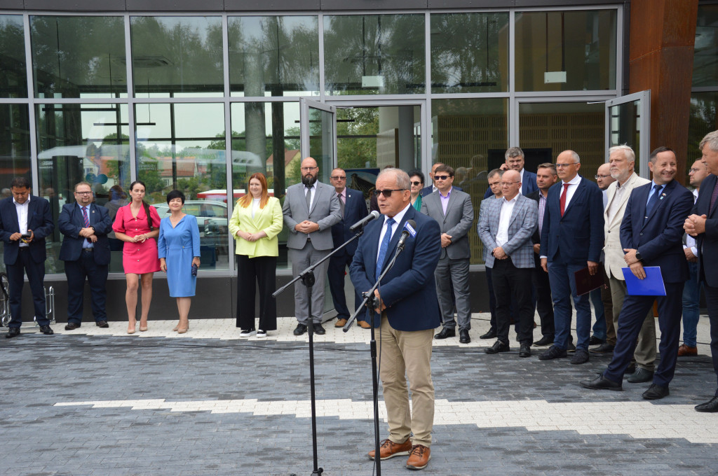 Uroczyste otwarcie dworca autobusowego w Ciechocinku