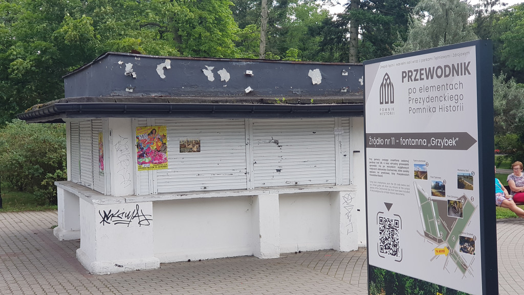 Budynek po kiosku RUCH przy Grzybku