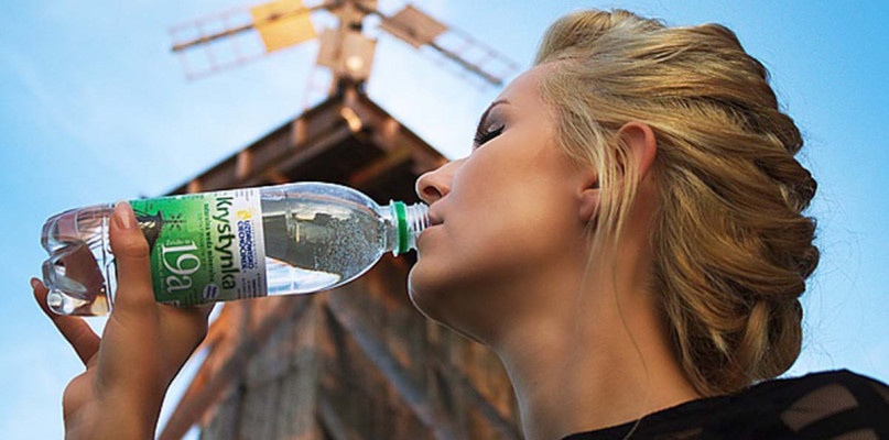 Ciechocińska woda mineralna Krystynka-idealna w upały i nie tylko