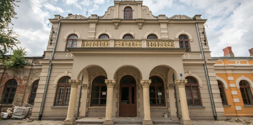 Dworzec w Aleksandrowie jest coraz piękniejszy, Fot. Szymon Zdziebło/Urząd Marszałkowski Kuj-Pom