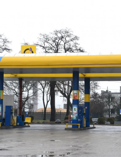 Premier Morawiecki planuje kolejną tarczę. Tyle ma kosztować litr paliwa-4209