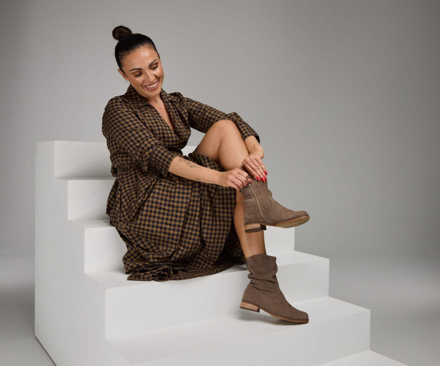 Źródło: https://obuwiekamp.pl/