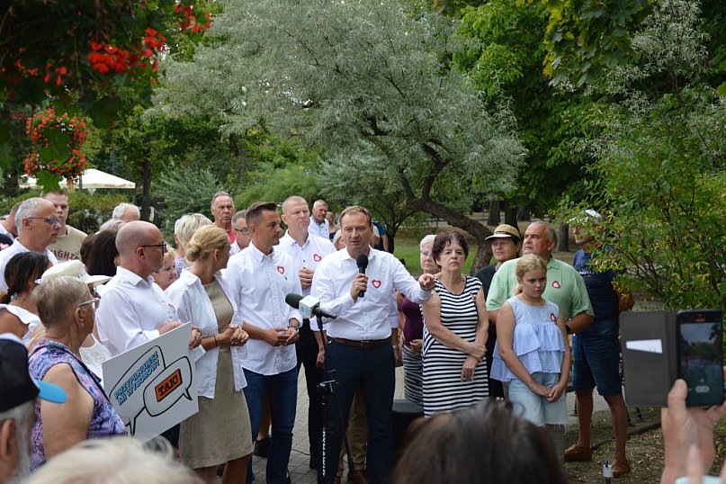 Politycy &quot;Koalicji Obywatelskiej&quot; w Ciechocinku.