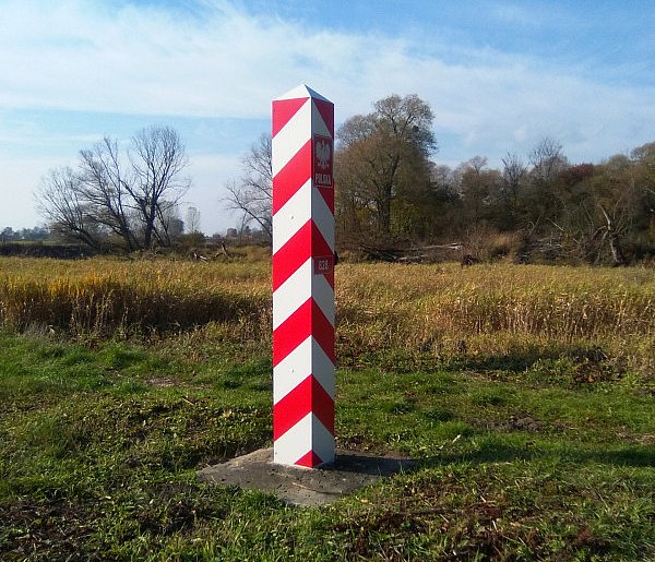 Nie każdy przejedzie bez zatrzymania. Wracają kontrole na granicach Polski-12665