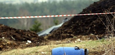 Wpadli na gorącym uczynku. 21 członków mafii śmieciowej ujętych na wysypisku-13144