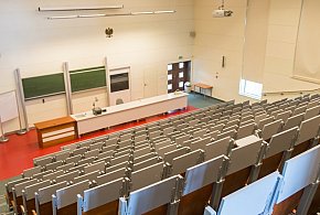 Uczelnie przeżywają oblężenie. Ten kierunek przyciąga tłumy-13976