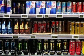 Popularne napoje pójdą ostro w górę. Rząd szykuje podwyżkę VAT-14065