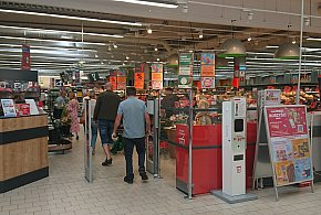 Pracownicy popularnej sieci mają dość. W południe zatrzymają pracę-14089