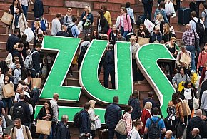 Weszły nowe przepisy. ZUS przyjmuje setki tysięcy wniosków-14311