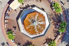 Kuracjusze pytają AI, a nie lekarza? Nowy trend może być groźny dla zdrowia