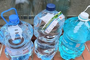 Zdrowie czy portfel? Co wybrać przy zakupie wody?