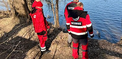 Zwłoki dryfowały przy przystani w Ciechocinku. Śledczy sprawdzają