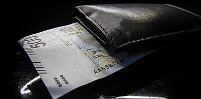 Podniosą próg podatkowy. W portfelach Polaków może zostać więcej pieniędzy