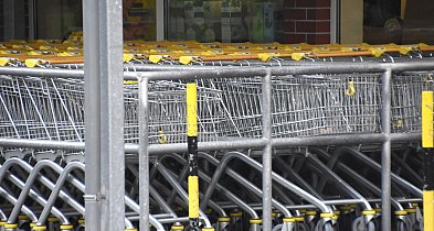 Czy 1 listopada zrobisz zakupy? Ten weekend zaskoczy wielu klientów-13781