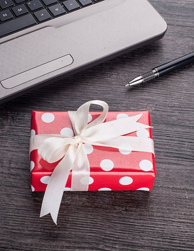 Świąteczna paczka może stać się problemem. Skarbówka patrzy z ukrycia-13997