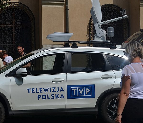 Zmiany w Telewizji Polskiej. Te kanały mogą przejść do historii-13424