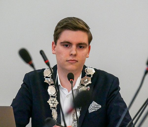 Kacper Wieczorkowski: Młody lider wyróżniony, ale czy słusznie?