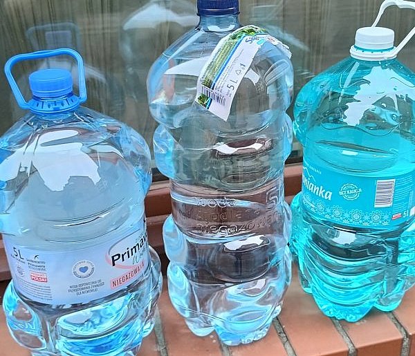 Zdrowie czy portfel? Co wybrać przy zakupie wody?