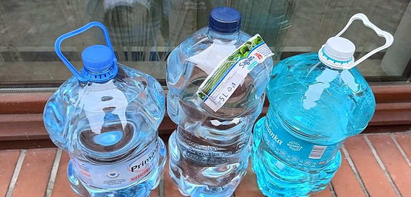 Zdrowie czy portfel? Co wybrać przy zakupie wody?