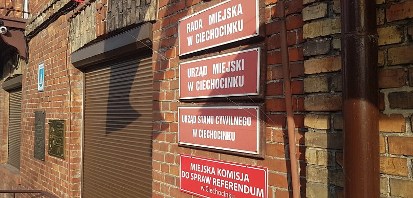 Uratował posadę o włos! W Ciechocinku i Krakowie dwa skrajne światy
