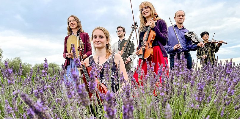 Tańcz do kujawiaków i odkryj przyszłość! Andrzejki Wiejskie - plan imprezy! - 14010