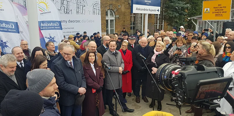 Po 14 latach do Ciechocinka wróciły regularne pociągi pasażerskie - 14121