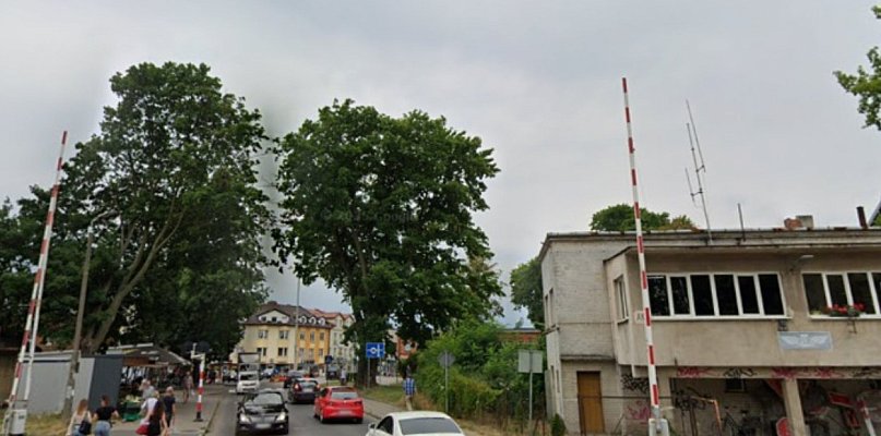 Awaryjne zamknięcie przejazdu kolejowego na ul. Dworcowej w Aleksandrowie